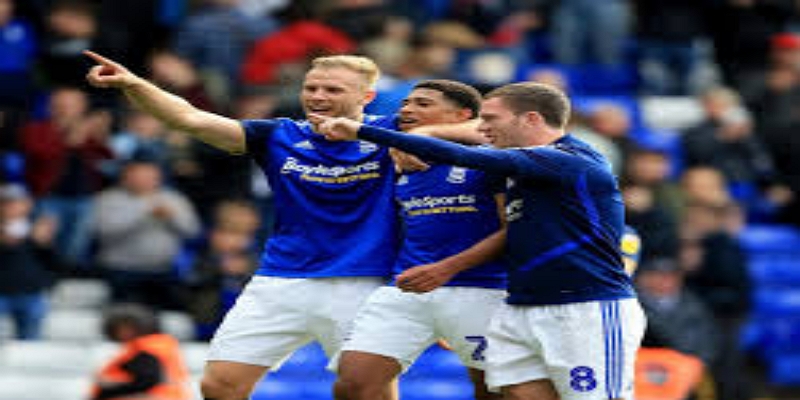 从英冠坠落到英甲重生：伯明翰的新起点-亚新体育