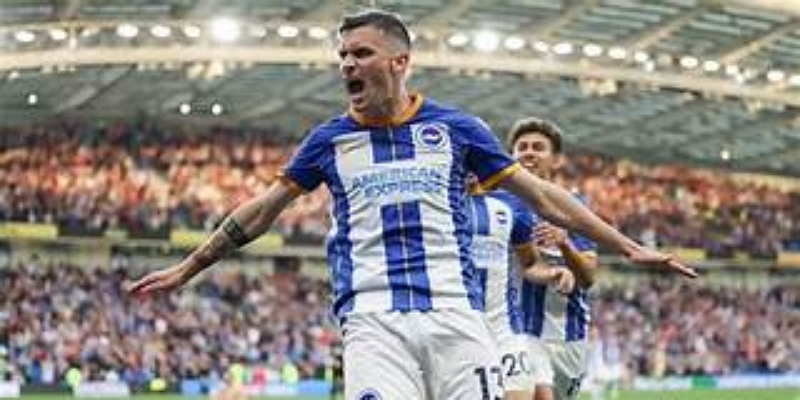 亚新体育专访：休顿的执教风格与人格魅力 -亚新体育