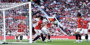 队长的自我反省：基恩如何看待那一刻 -亚新体育