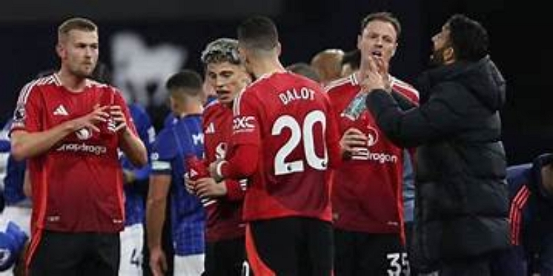 亚新体育战术解析：阿莫林临场调整决定胜负-亚新体育