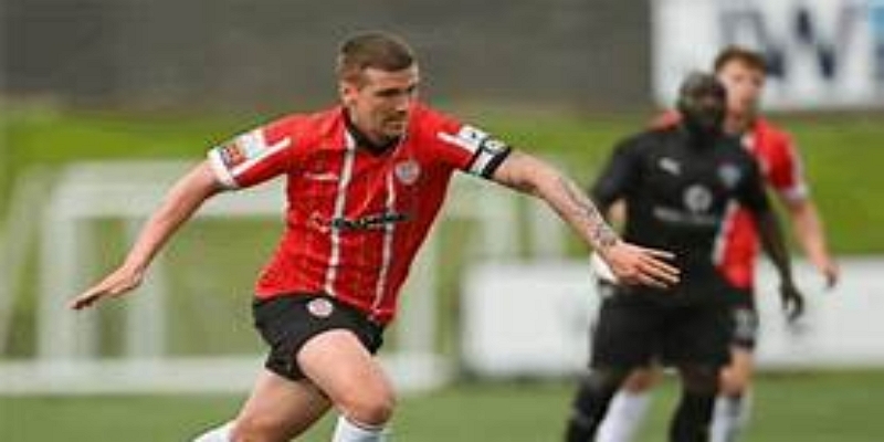 联赛与杯赛双线表现差异—亚新体育数据对比分析-亚新体育